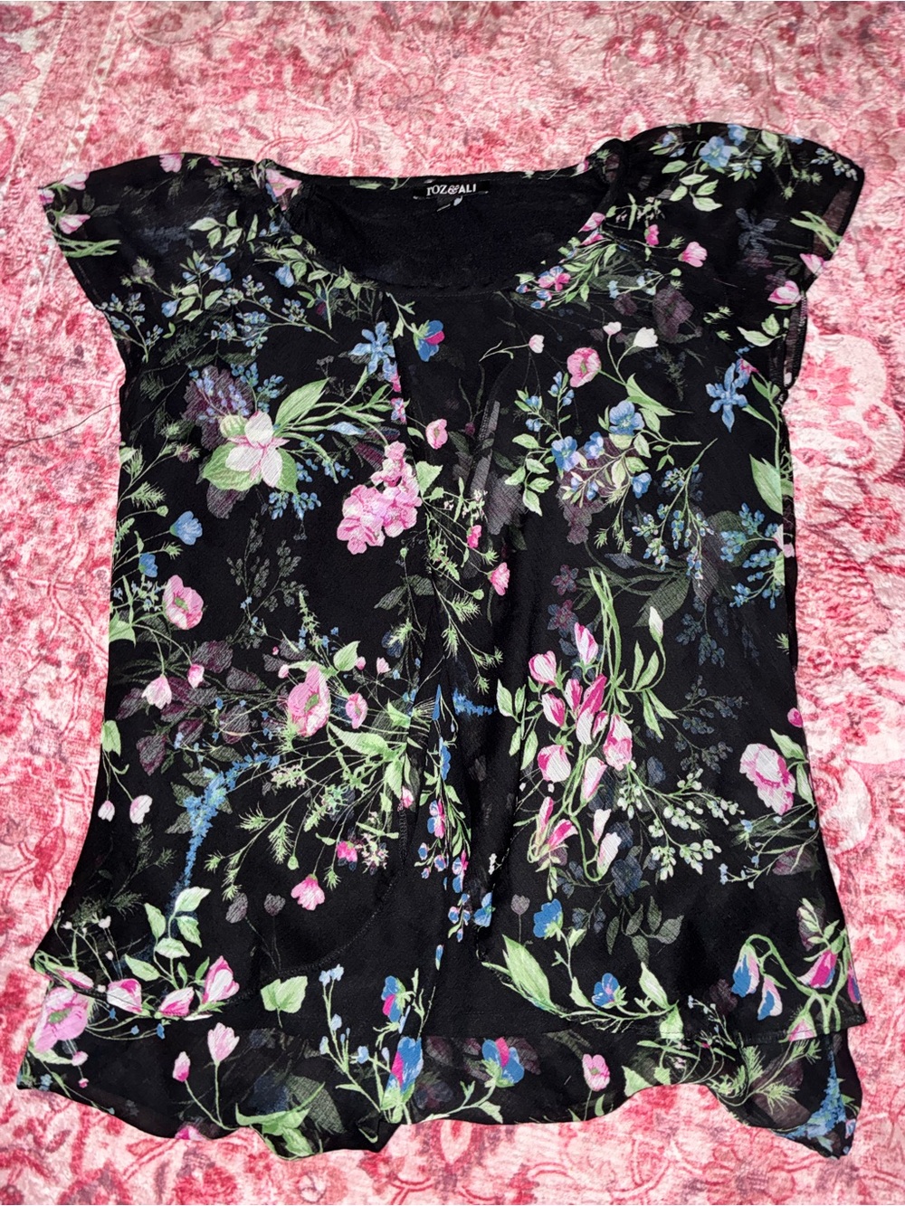 Black Floral Cap-Sleeve  Top